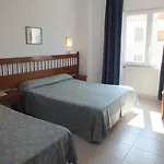 Risech Hotel 2*