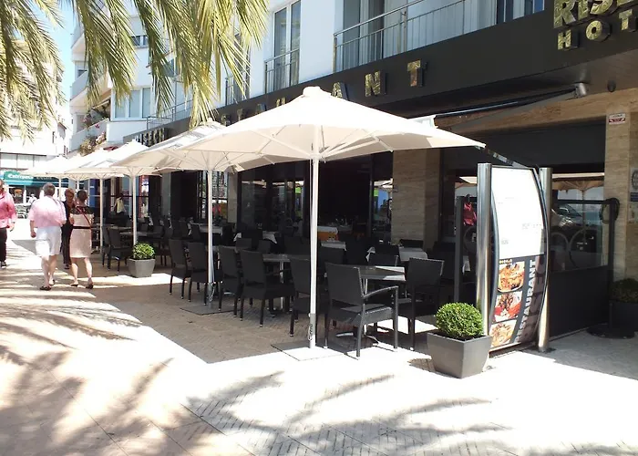 Risech Hotel 2*