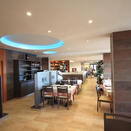 Risech Hotel