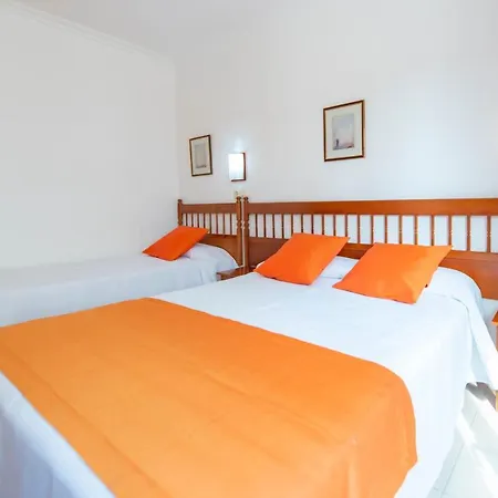 Risech Hotel Roses