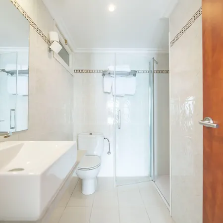Hotel Risech Roses