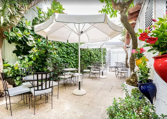 Hotell Hotel Risech 2*